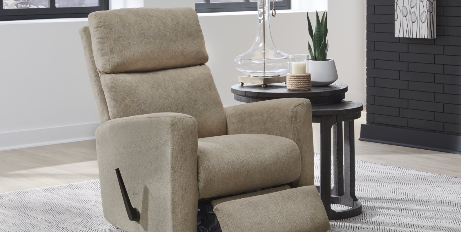 Cella Recliner